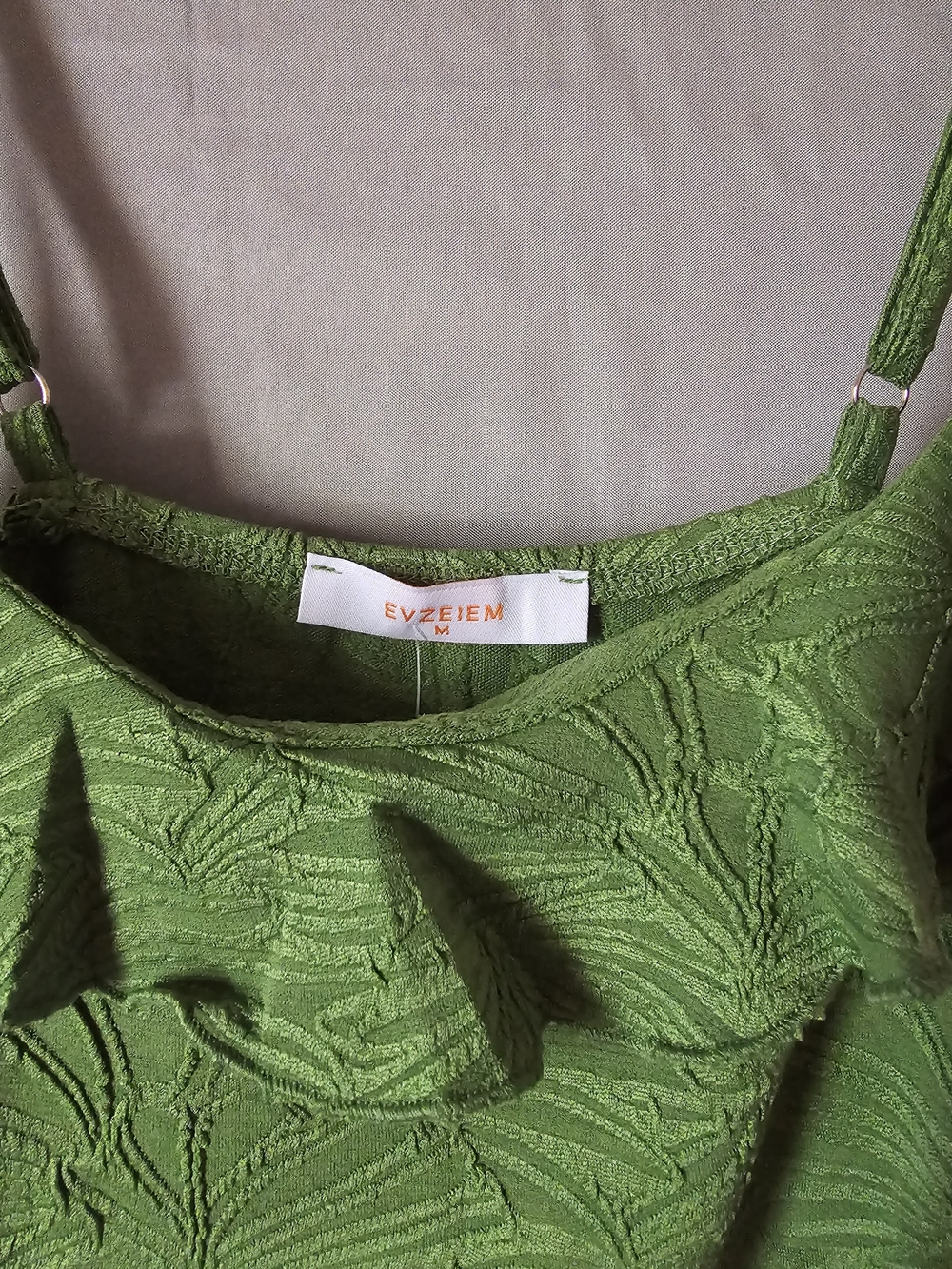 Green Textured Ruffle Sundress Size Medium - Picture 5 of 9